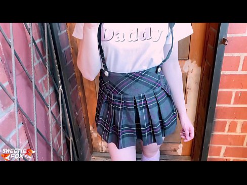 ❤️ Schoolgirl ດູດ dick ຂອງນາງເລິກແລະ fucks ແທນທີ່ຈະຫ້ອງຮຽນ. ❤️ ຮູບໂປ້ງາມ ຢູ່ຄອມ lo.prendiporno.ru ﹏